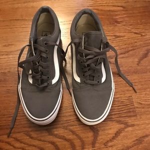 Van’s gray old skool shoes